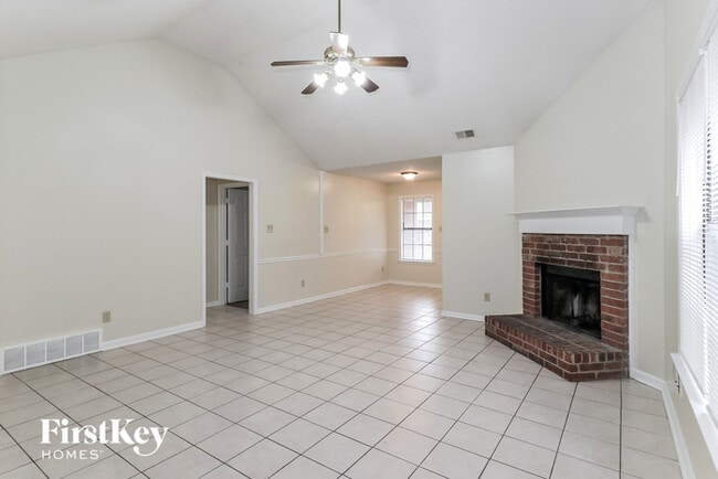 Building Photo - 4458 Shadow Creek St