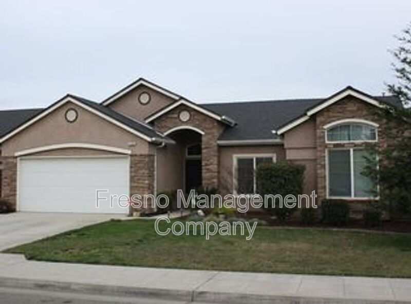 Foto principal - 3095 N Pearwood Ave