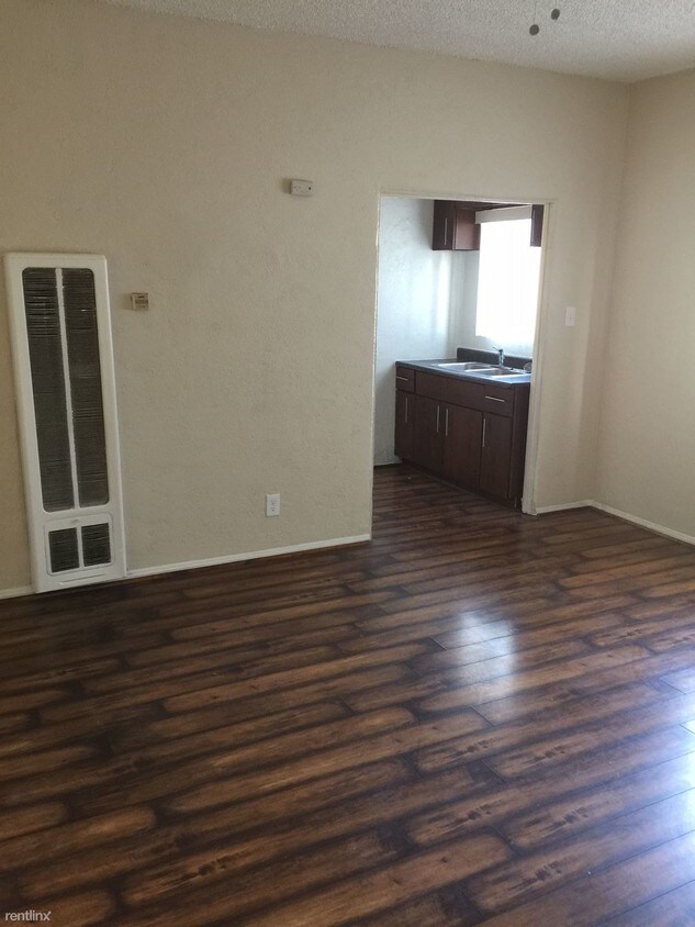 Building Photo - 1423 Clela Ave