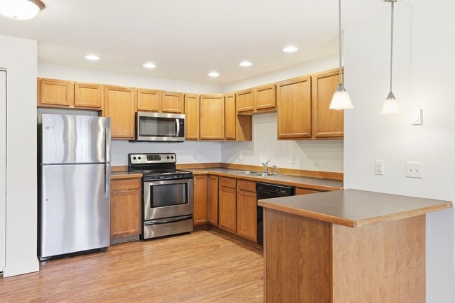 Building Photo - 2222 Baxter Ln