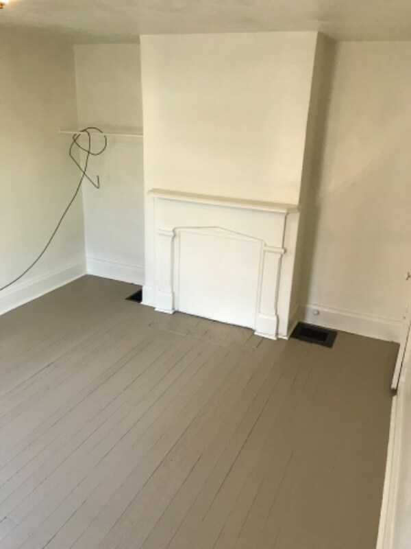 Foto del edificio - 607 Mulberry St