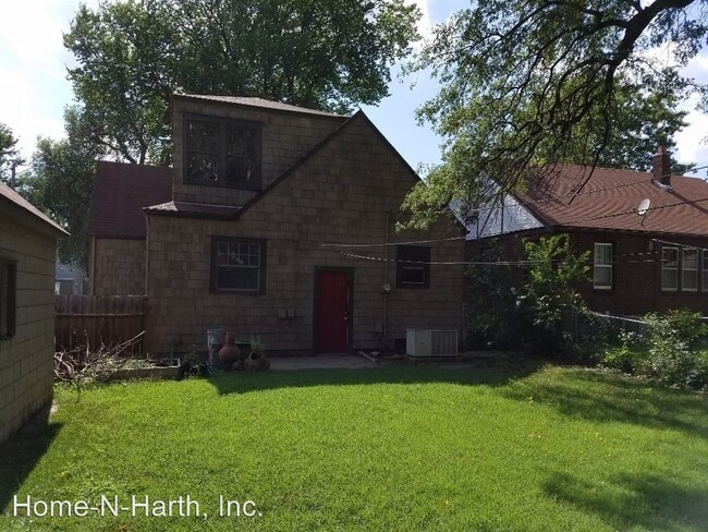 Building Photo - 2 br, 1 bath House - 332. S. Vassar