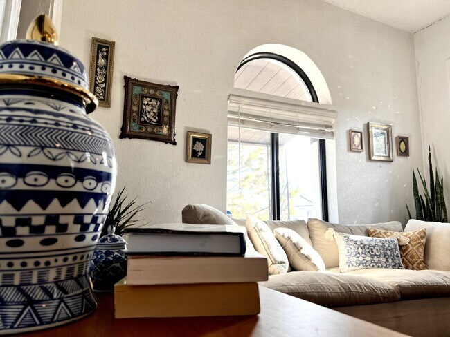 Foto del edificio - 869 Knox Ct