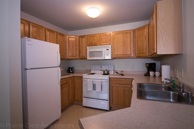 Building Photo - 200 Prairie Heights Dr