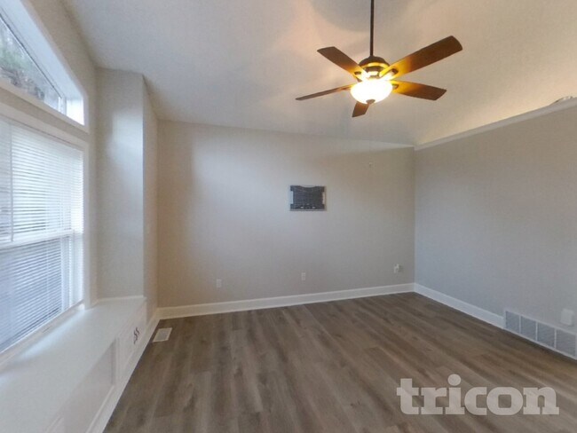 Foto del edificio - 3460 Cedarhurst Way