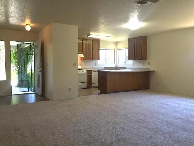 Building Photo - 2610 Pernie Trl