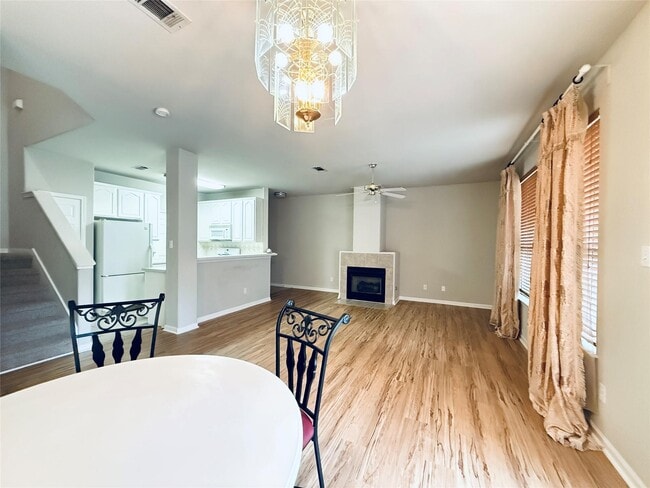 Building Photo - 2100 Pipers Field Dr