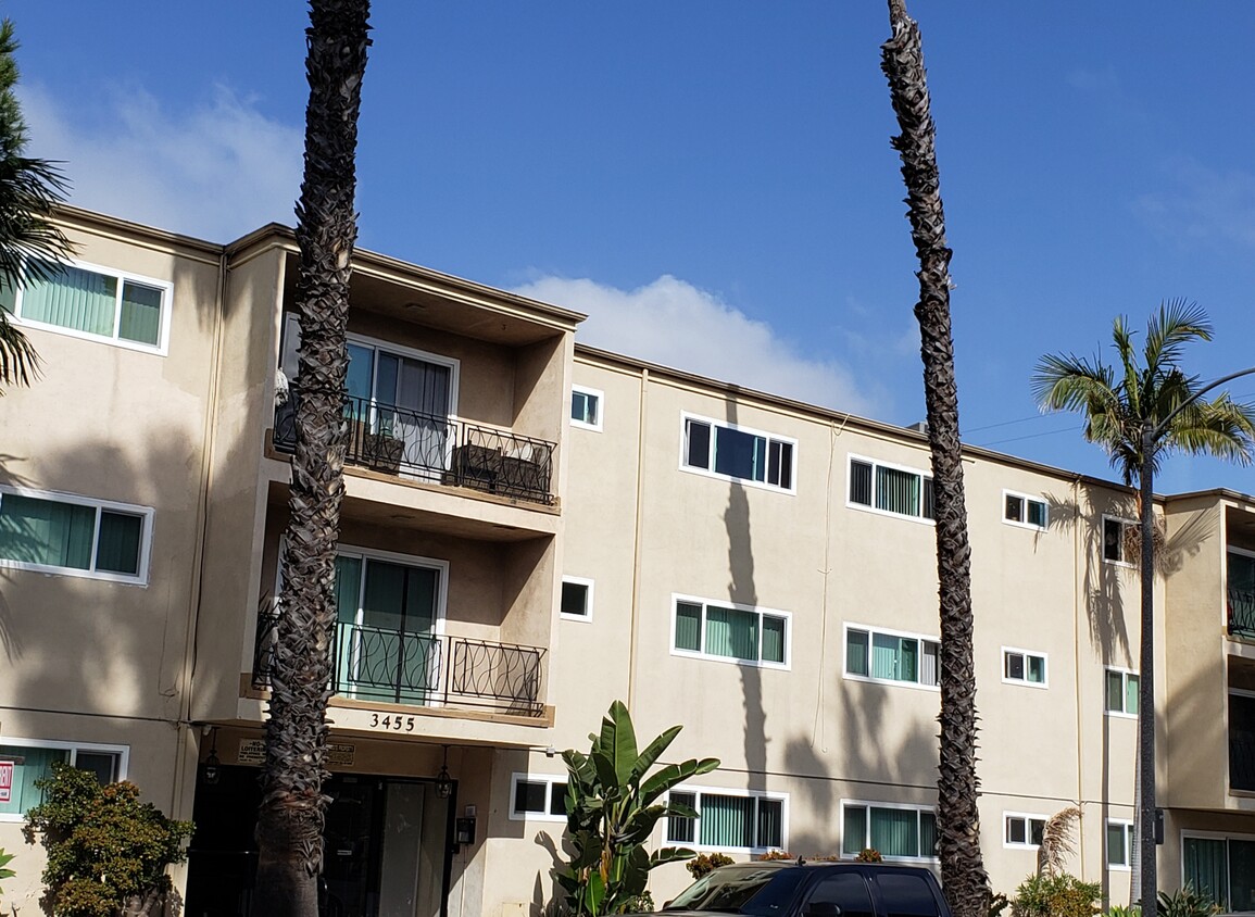 Primary Photo - Bixby Knolls Regency Townhomes