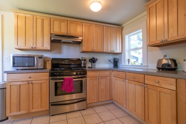 Foto del edificio - 6406 SE 44th Ave