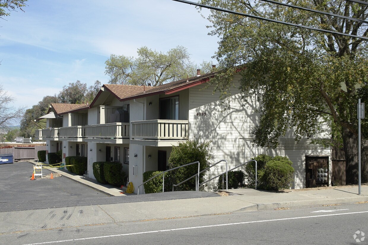 Foto principal - 4095 Vineyard Ave