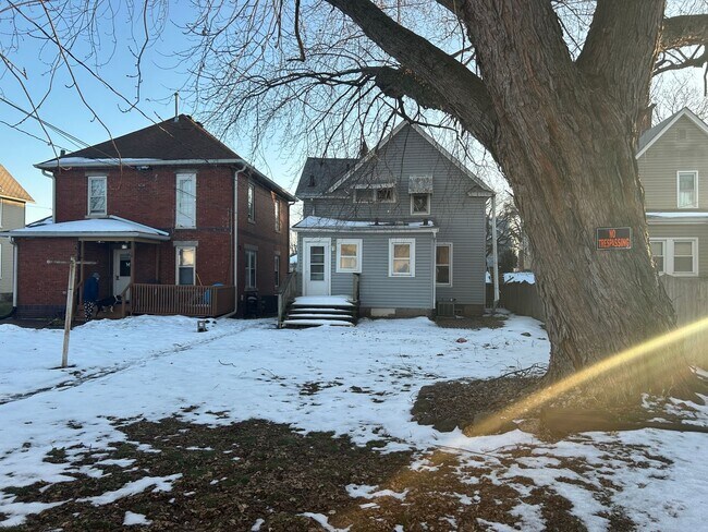 Foto del edificio - 407 17th Ave