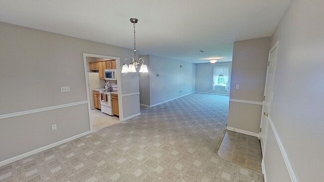 Building Photo - 1377 Village Dr