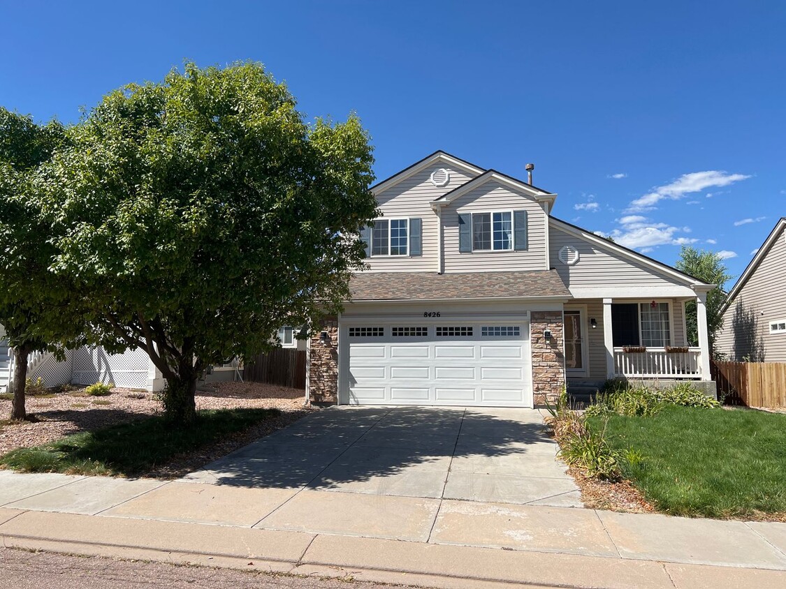 Primary Photo - BEAUTIFUL 2 STORY HOME WITH LARGE BACK YARD