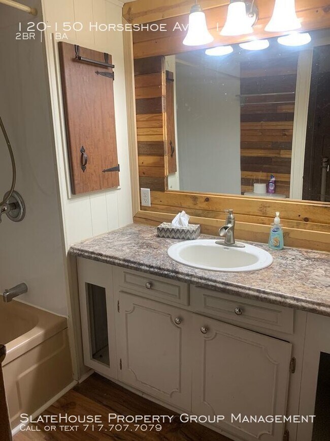 Building Photo - Trailer in NE School District
