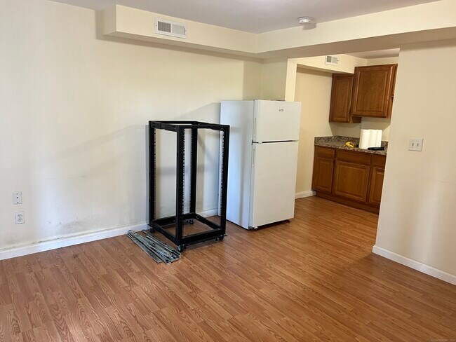 Foto del edificio - 539 Howe Ave