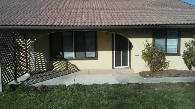 Front Entrance - 21036 Santa Barbara Dr