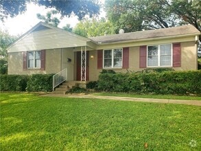 Building Photo - 585 Classen Dr