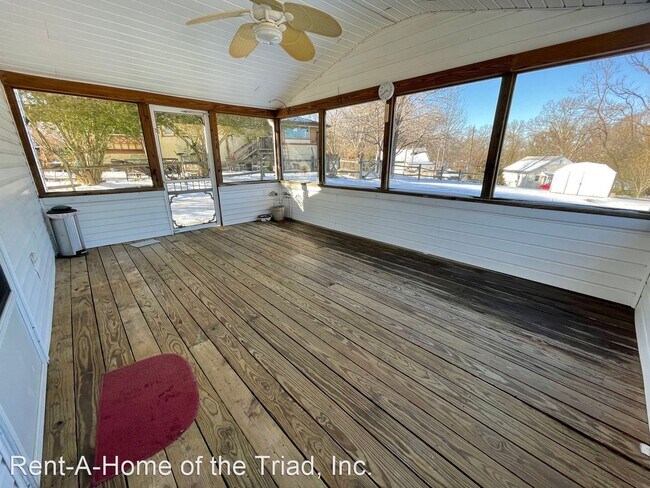 Building Photo - 2 br, 1 bath House - 505 Turner Street