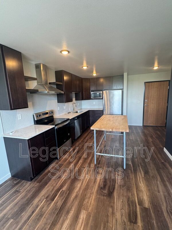 Foto del edificio - 202 E Greenfield Ln