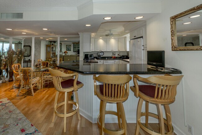 Foto del edificio - 336 Golfview Rd