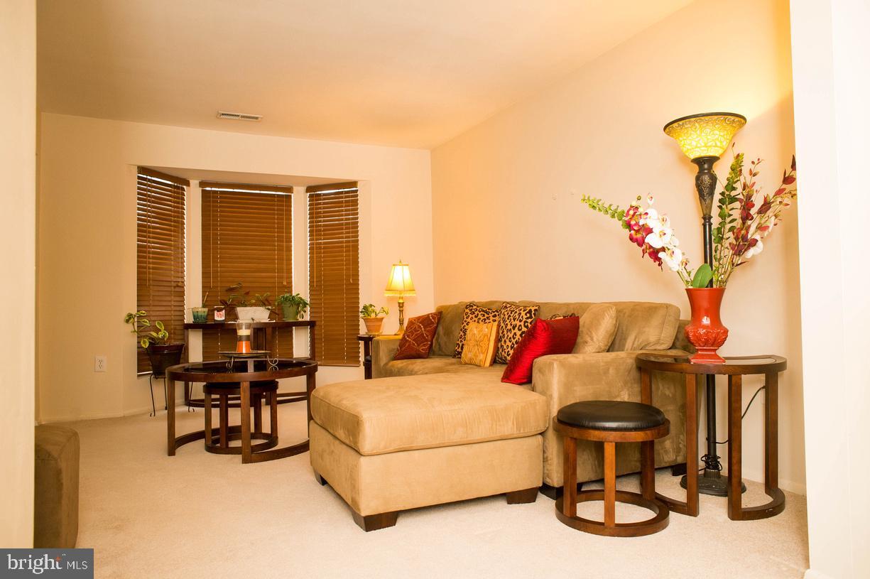 Foto principal - 15624 Emery Ct