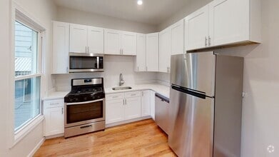 Building Photo - 130 Putnam St