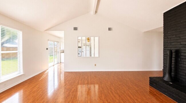 Foto del edificio - 11522 Corkwood Dr