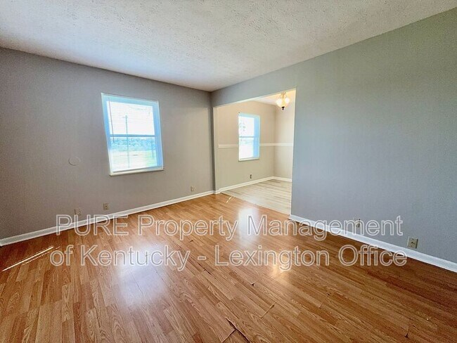 Foto del edificio - 1517 Steadmantown Ln