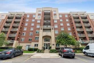 Building Photo - 8727 W Bryn Mawr Ave