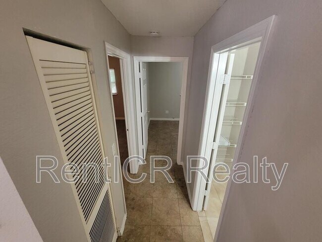 Foto del edificio - 1611 Miller Ave