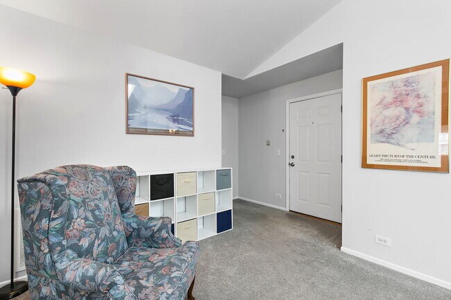 Foto del edificio - 2870 Meadow Ln