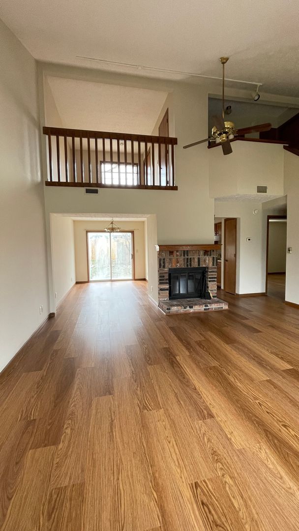 Building Photo - Condo…2 bedroom 2 bath