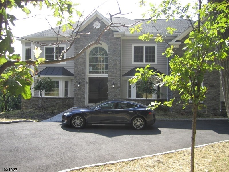 Primary Photo - 183 Johnston Dr