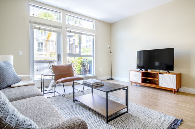 Foto del edificio - 899 Morrison Park Dr