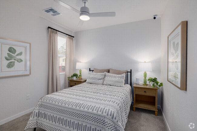 Polaris 1BR, 1BA - 840SF - Bedroom - Liv Sky Cottages