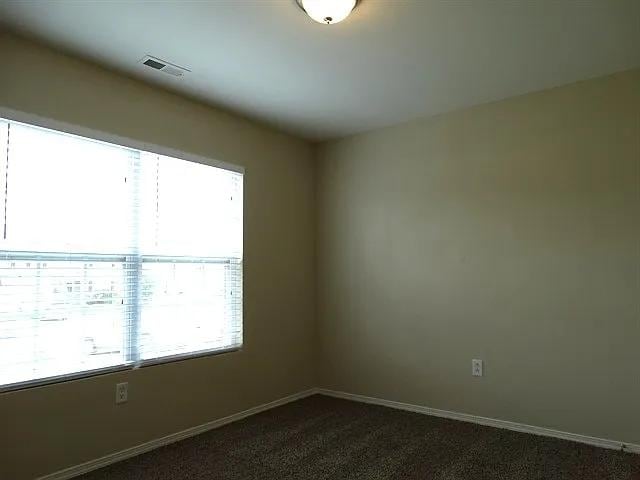 Building Photo - 10916 Thousand Oaks Dr