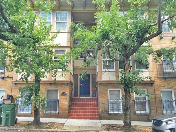  - 729 Bonaventure Ave NE