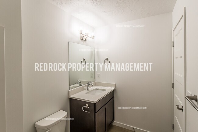 Foto del edificio - 1110 N Davis Ln