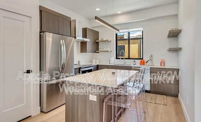 Photo - 4186 S Main St House