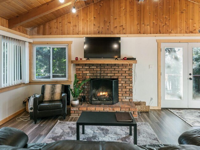 Foto del edificio - 587 Arrowhead Villa Rd