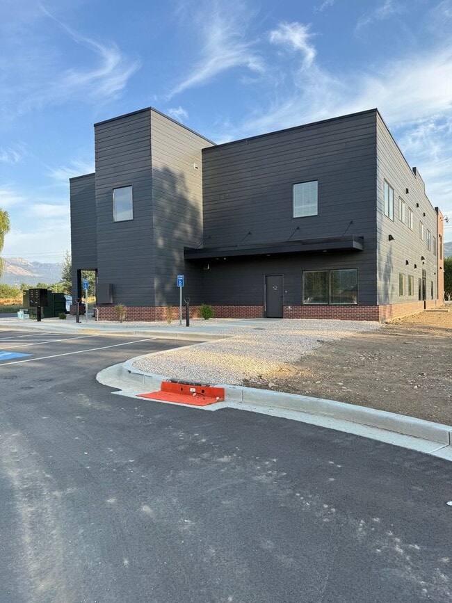 Building Photo - New construction - Valley Apartments