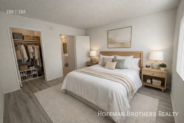 Foto del edificio - 10346 Commerce Ave