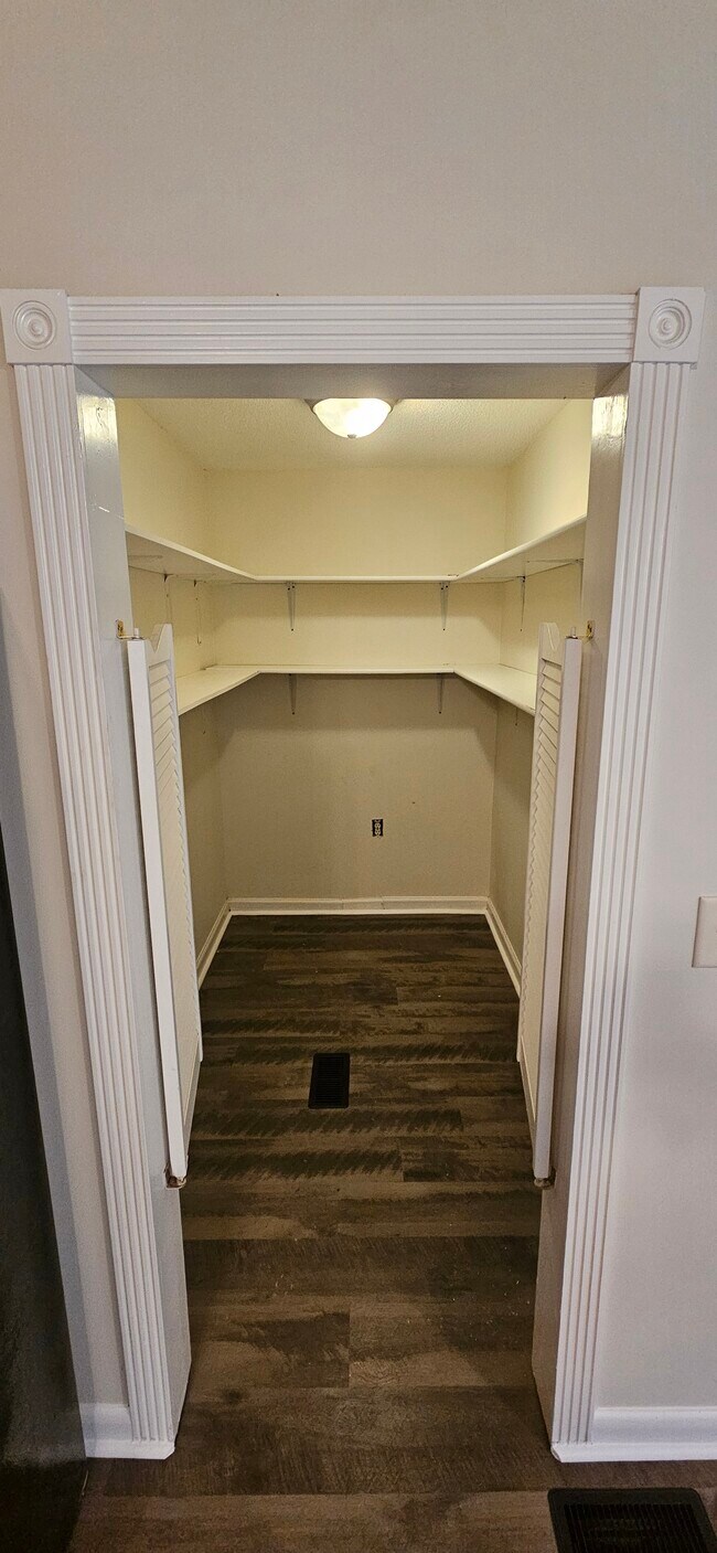 Foto del edificio - 384 Town Creek Rd NE