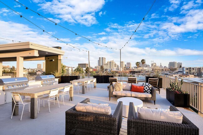 Amelia Apartments Oakland Ca Apartments Com