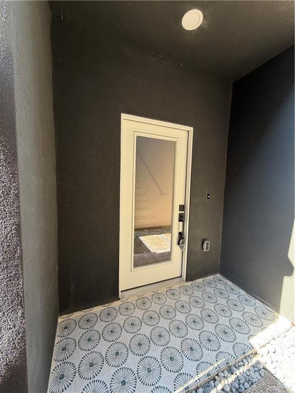 Foto del edificio - 16 Warbler Ave