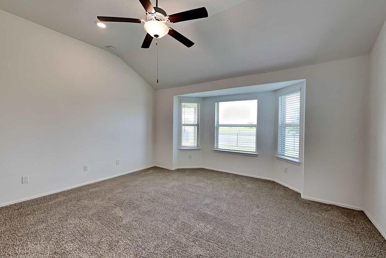 Building Photo - 445 Pecan Landing Ln