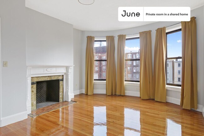 Foto del edificio - Room in Shared 4 bed/2 bath home in Allston