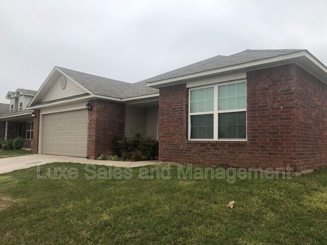 Foto del edificio - 3400 SE 95th St