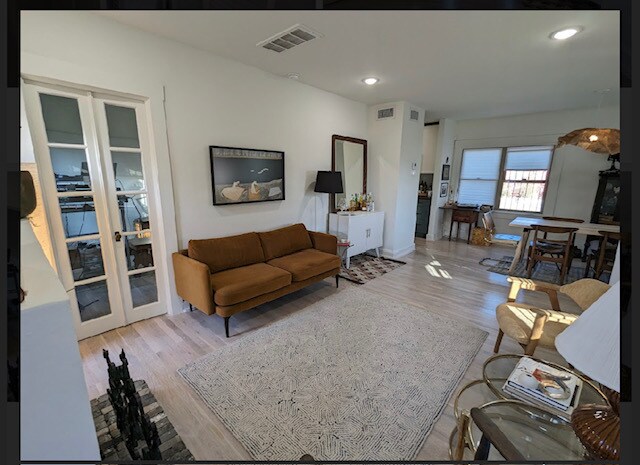 Foto del edificio - 2300 N Campbell St