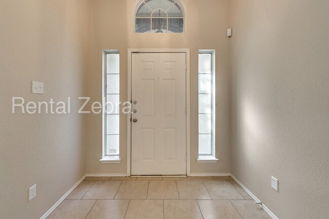 Building Photo - 4408 Sierra Dr